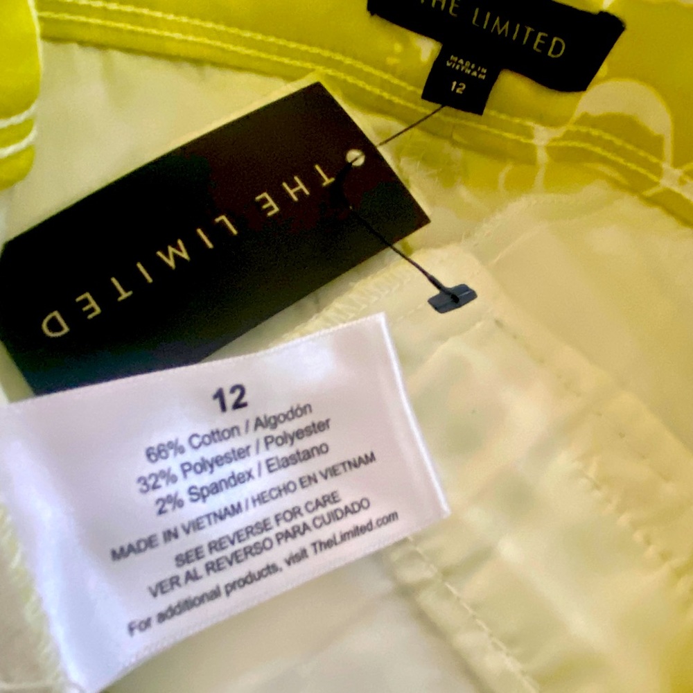🌴THE LIMITED🌴 CHARTREUSE TAILORED STRETCH SHORTS NWT💚 - Picture 4 of 6